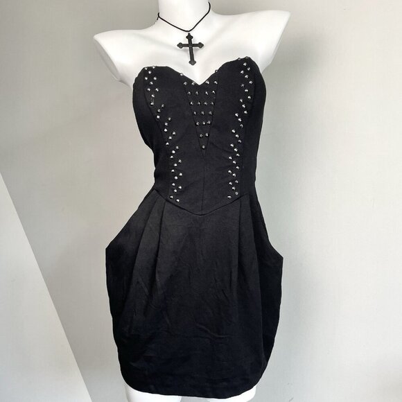 Guess Strapless Black Mini Dress Studded Size 8 Pockets Punk Goth Clubbing - Picture 2 of 16